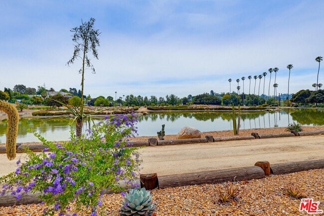 Photo - 2919 Maxwell St