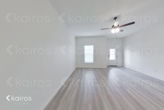 Photo - 112 Teddy Ln