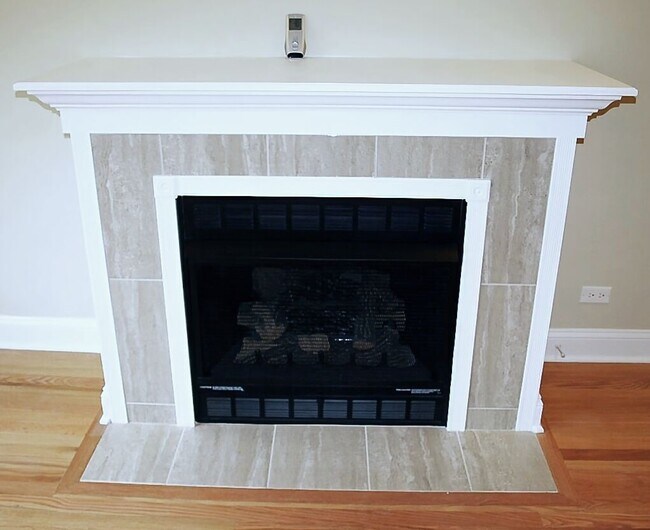 Photo - 6821 N Wolcott Ave Unit 2