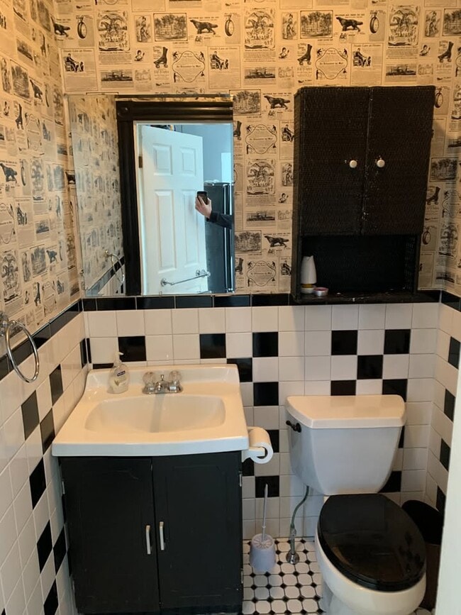 Photo - 77 Sheridan Ave