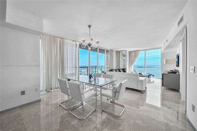 Building Photo - 495 Brickell Ave Unit 5302 Rental