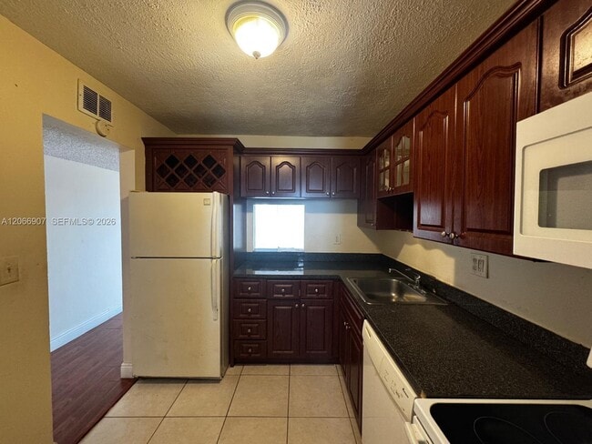Photo - 8020 N Colony Cir Unidad 308