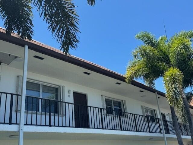Building Photo - 3075 Gardens E Dr Unit 22 Rental