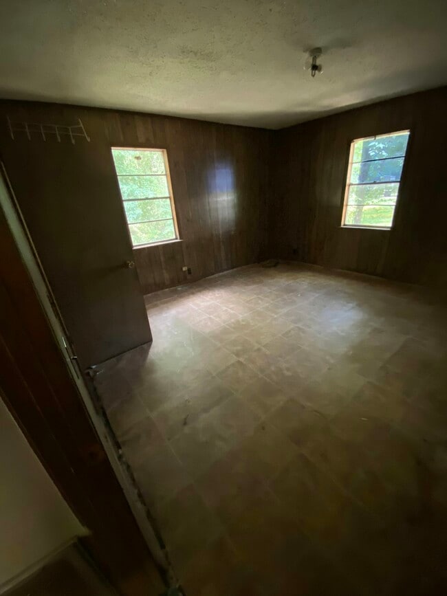 715 Sherman Ave