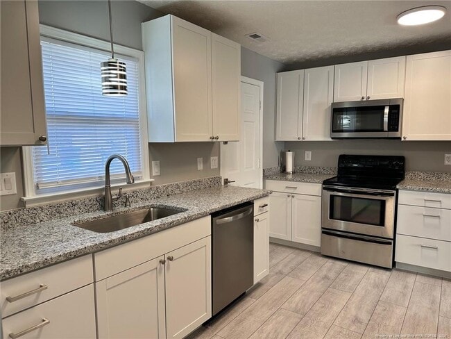 Photo - 7214 Evanston St