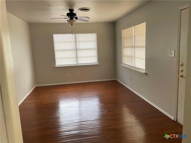 Photo - 1005 Phil Ave