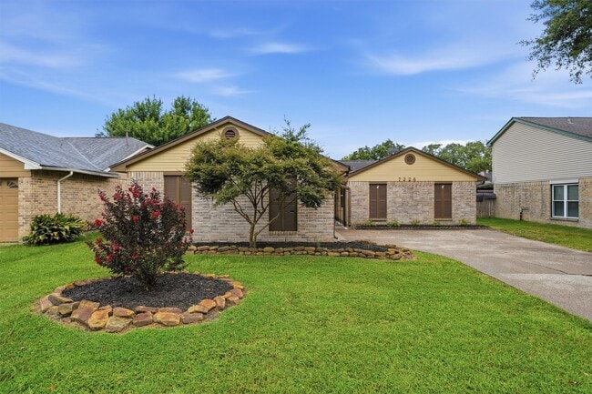Building Photo - 7226 Thicket Trail Dr