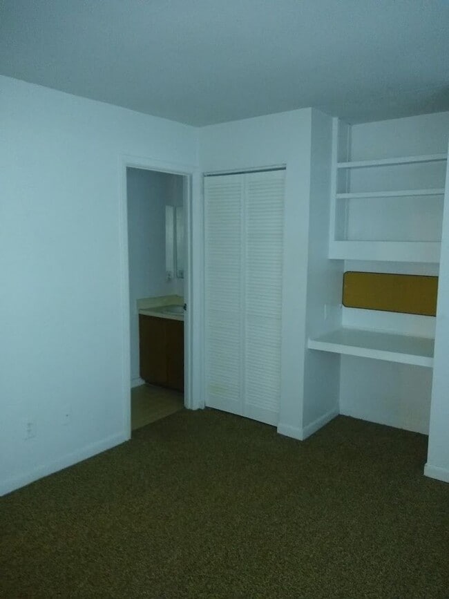 Photo - Chapel Hill/Chancellors Square Condo