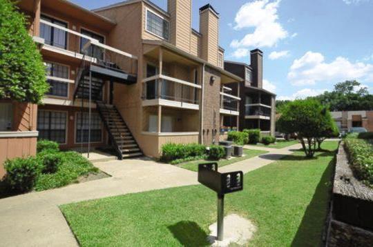 Photo - 6033 E NW Hwy Unit c2