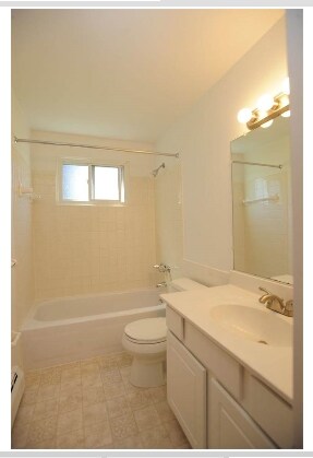 Bathroom - Meadowlawn Apartments