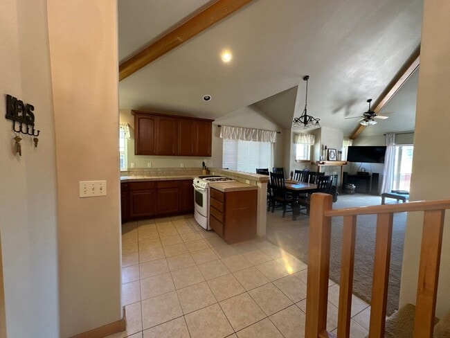 Photo - 5015 Falcon Dr