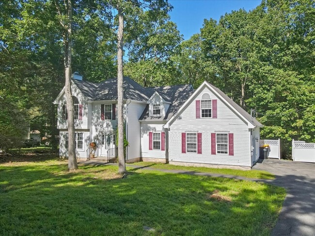 Photo - 198 White Pine Trl