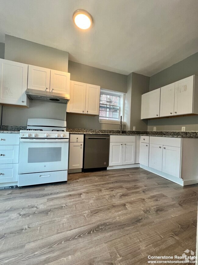 Building Photo - 477 Dudley St Unit 2 Rental