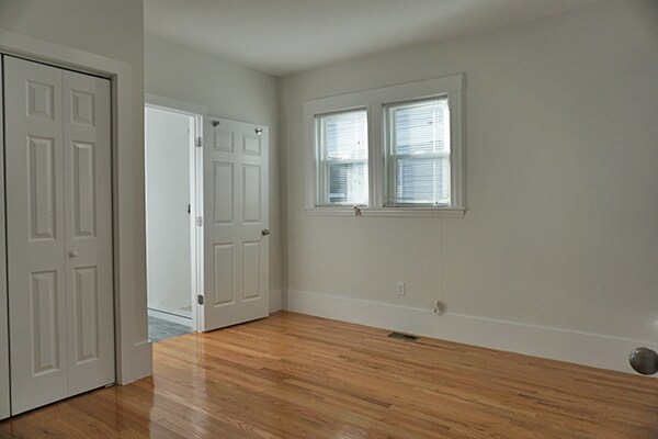 Photo - 2 Osgood St Unit 1