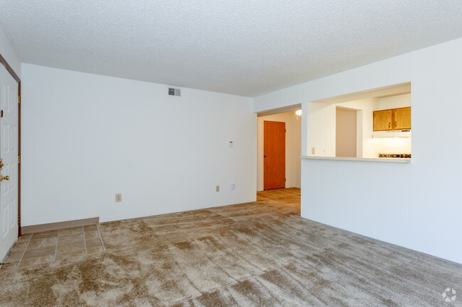 2BR, 2BA wo Fireplace - 868 SF