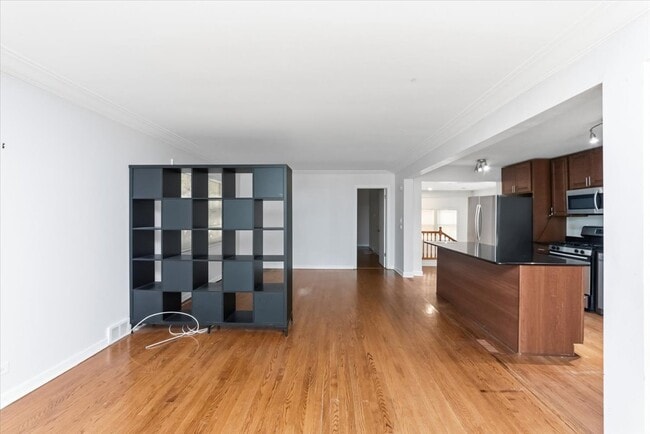 Photo - 8943 Ewing Ave