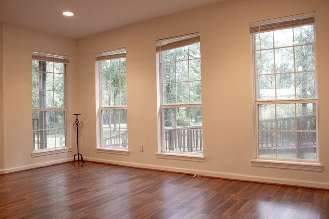 Photo - 13351 Park Ave