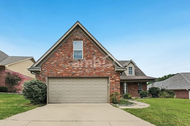 Building Photo - 1400 Pendulum Dr N