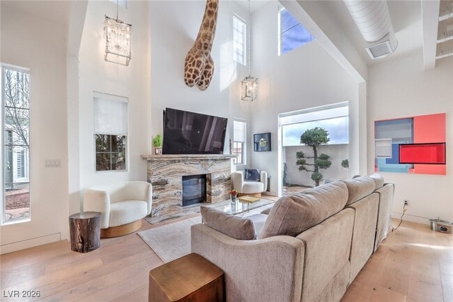 Photo - 952 Coatbridge St