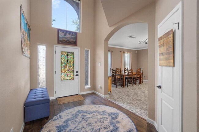 Photo - 1900 Overland Dr