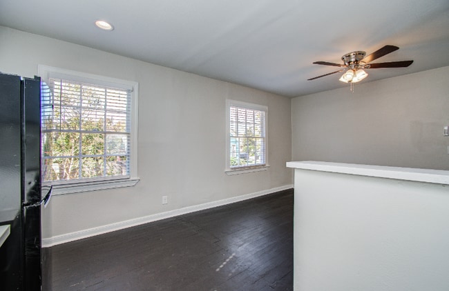 Photo - 710 Hemphill St Unit 2