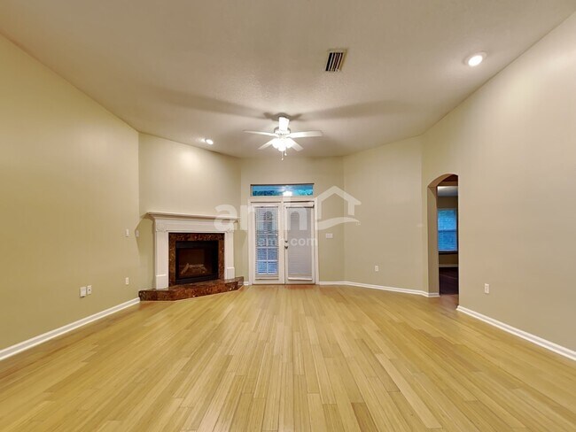 Photo - 720 Turnstone Court