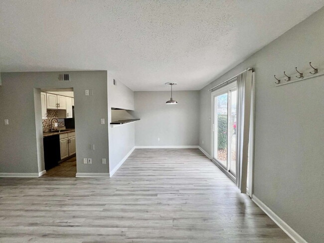 Photo - AMAZING 2 BED / 2 BATH CONDO – ONLY 8 BLOCKS FROM THE BEACH!