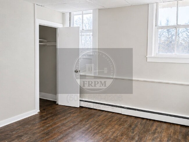 Building Photo - 197 Rodman St Unit LL