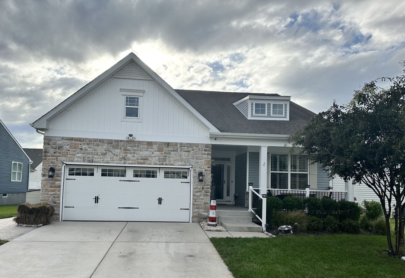 This beautiful home in Plantation Lakes ha... - This beautiful home in Plantation Lakes ha...