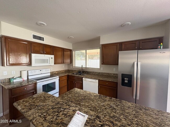 Photo - 1472 E Constitution Dr