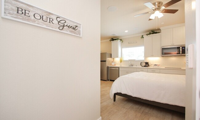 Photo - 3537 Mount Pleasant St