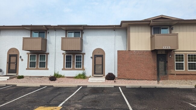 Photo - 1233 Willow Bend C