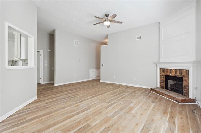 Photo - 2335 Winthrope Way Dr