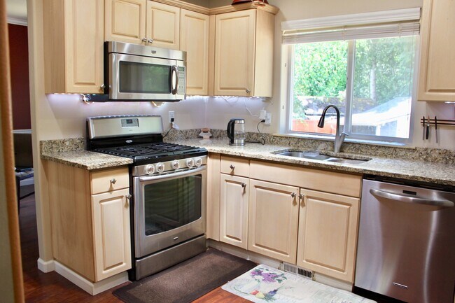 Photo - 14424 4th Ave W