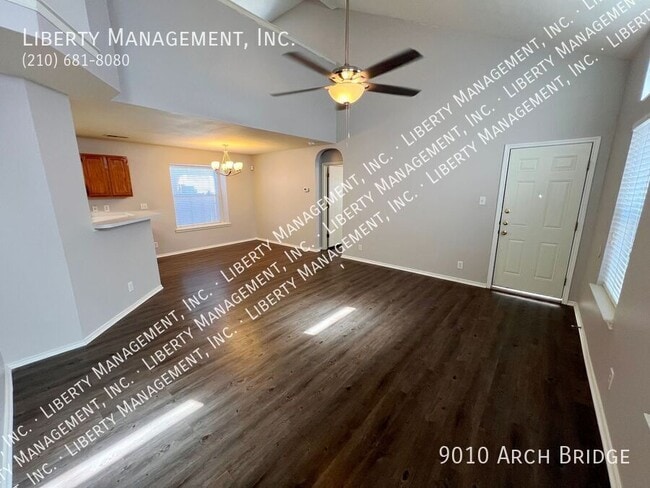 Photo - 9010 Arch Bridge