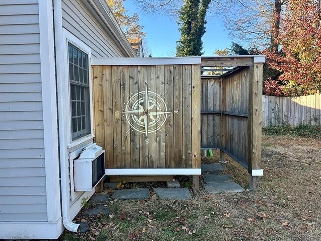 Photo - 43 Pennywise Ln