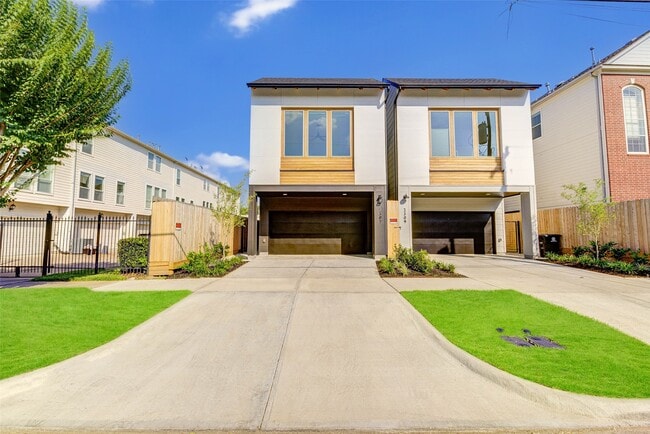 Building Photo - 2307 Jackson St