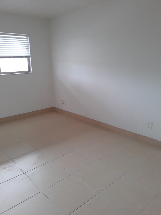 Paloma's Apartments