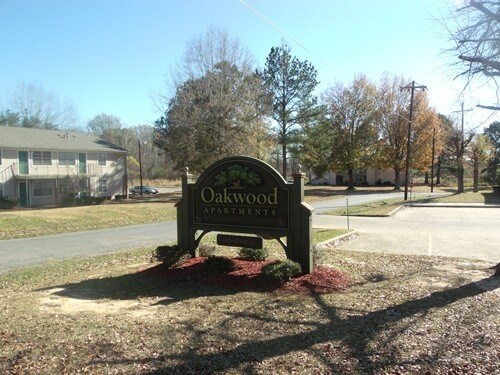Photo - Oakwood Apartments
