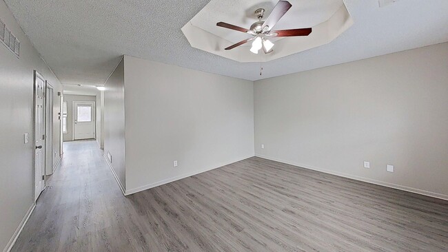 Photo - Oak Grove 2 Bedroom 1 1/2 Bath Duplex