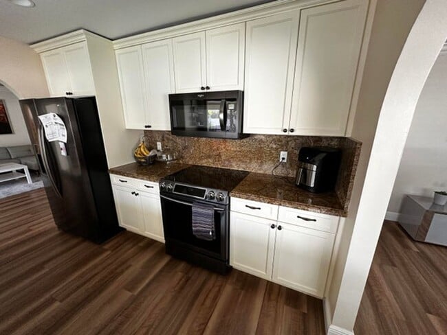 Photo - 6860 Calle Del Paz S