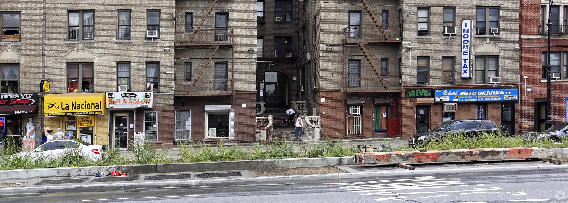 nivel de la calle - 1384 Grand Concourse