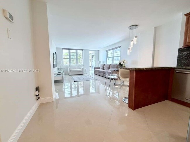 Photo - 100 Lincoln Rd Unidad 521