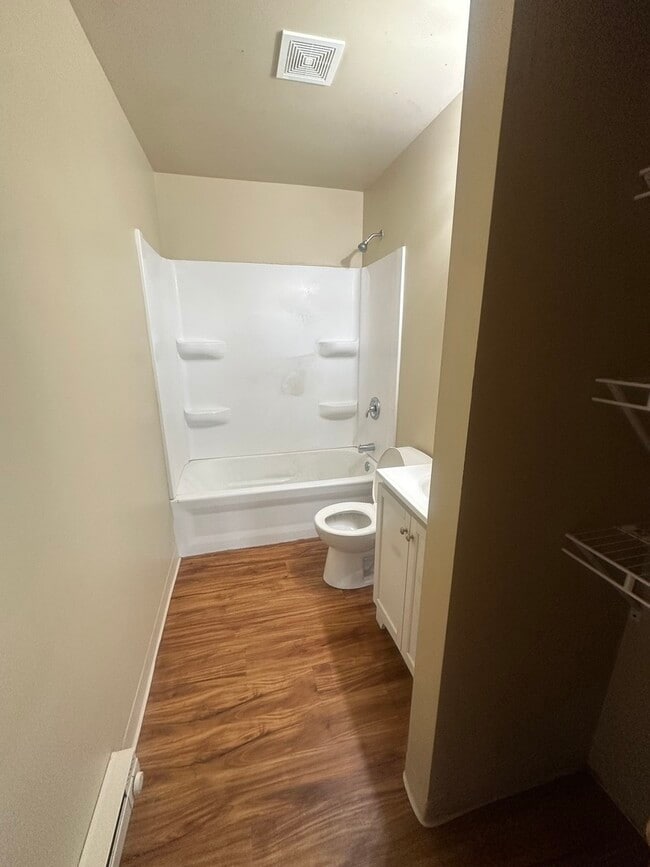 Photo - 25731 W Bridge St