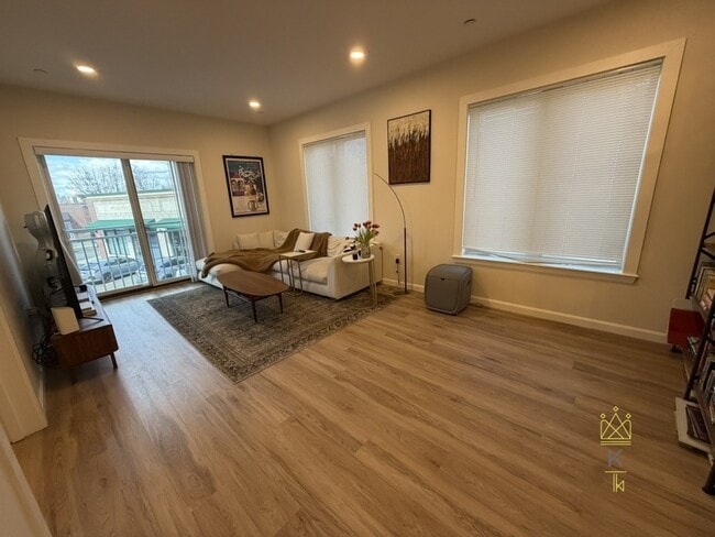 Photo - 458 Washington St Unit 103