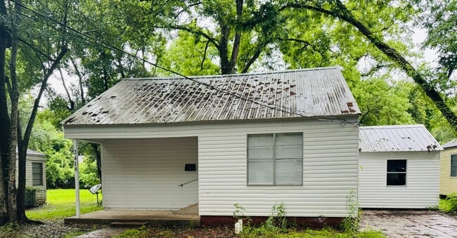 Photo - 2418 Alma St