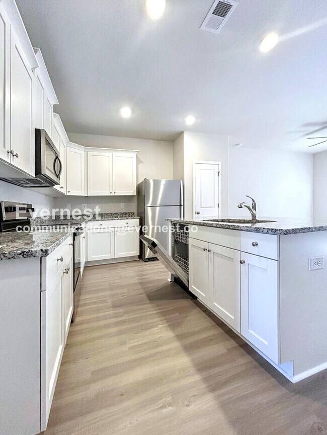 Photo - 2140 Willow Gln Dr