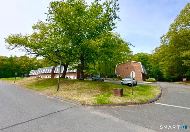 Photo - 313 Dunfey Ln Unit 313
