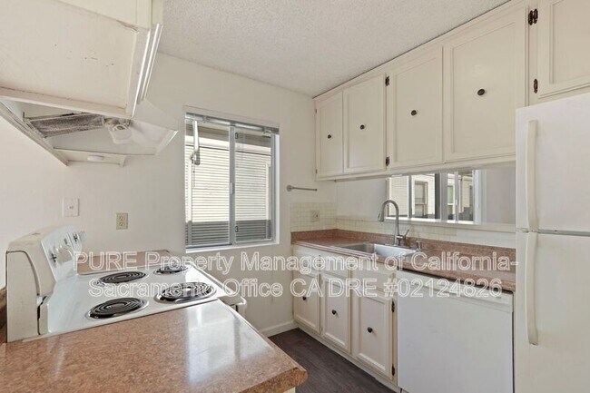 Photo - 1921 28th St Unit 3