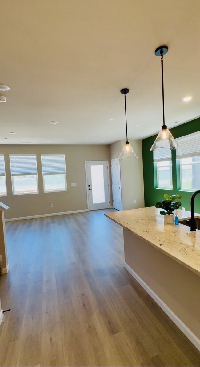 Photo - 978 Nettle Ln